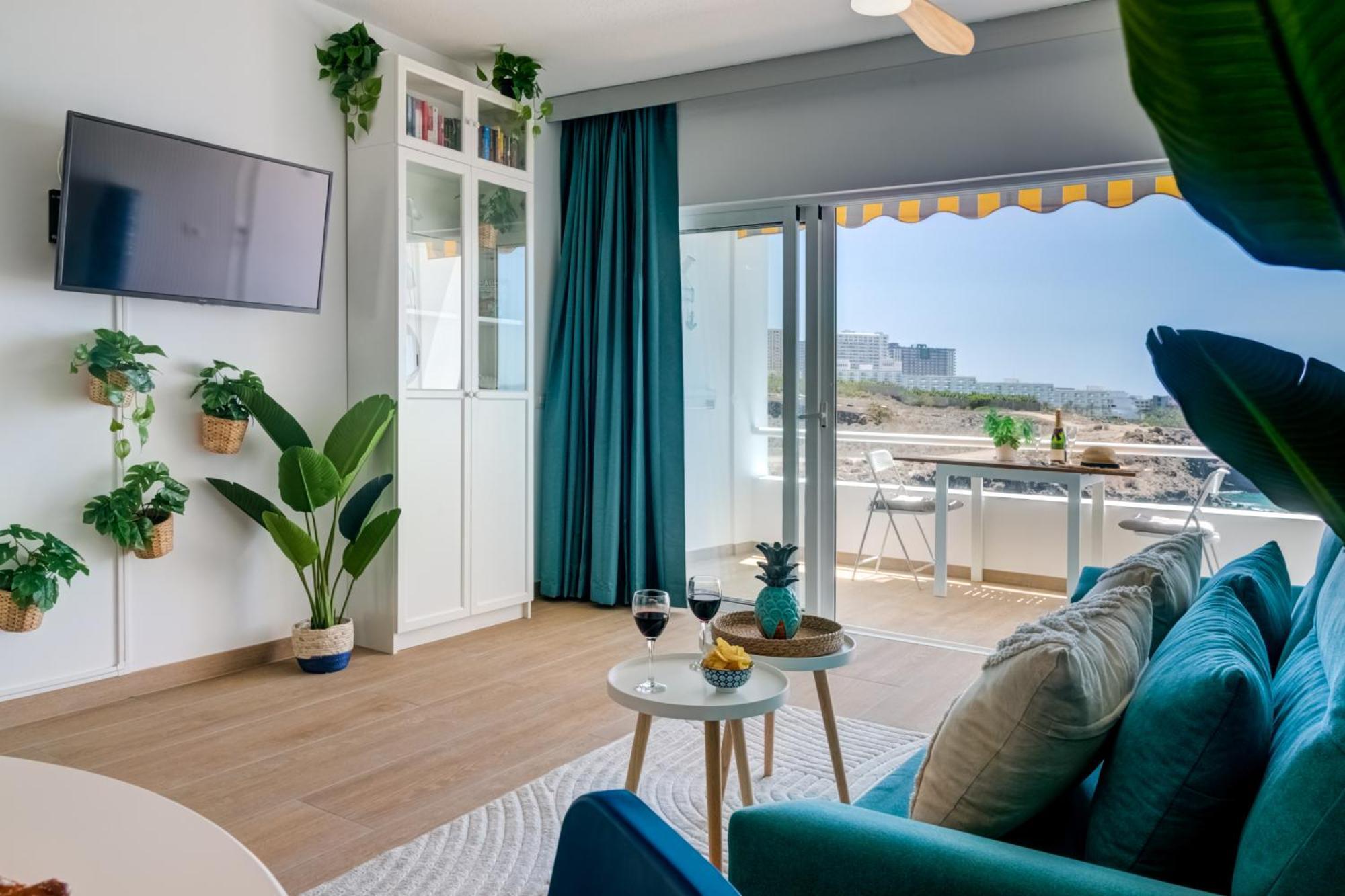 Blue Horizon Apartment Callao Salvaje Exterior photo