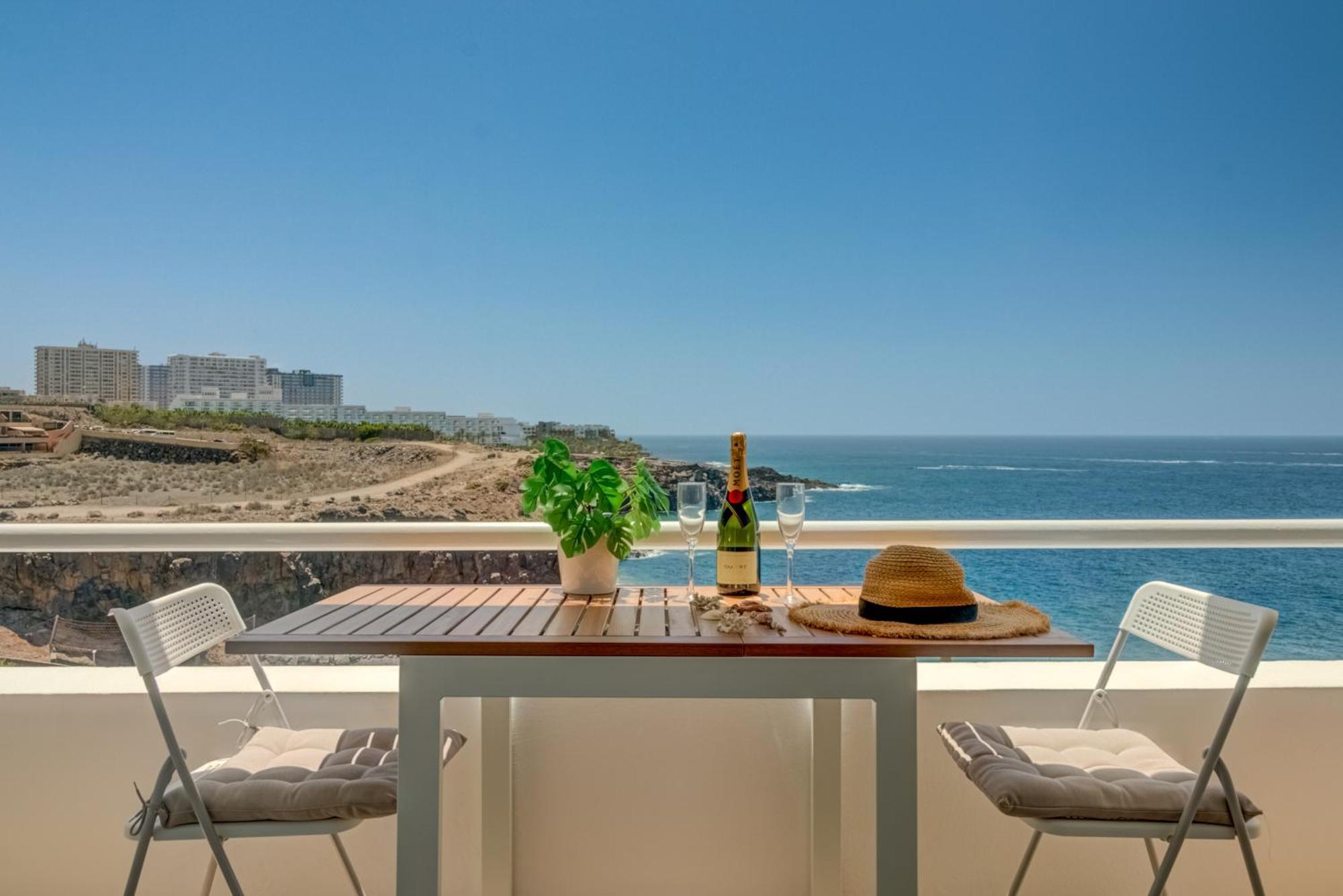 Blue Horizon Apartment Callao Salvaje Exterior photo