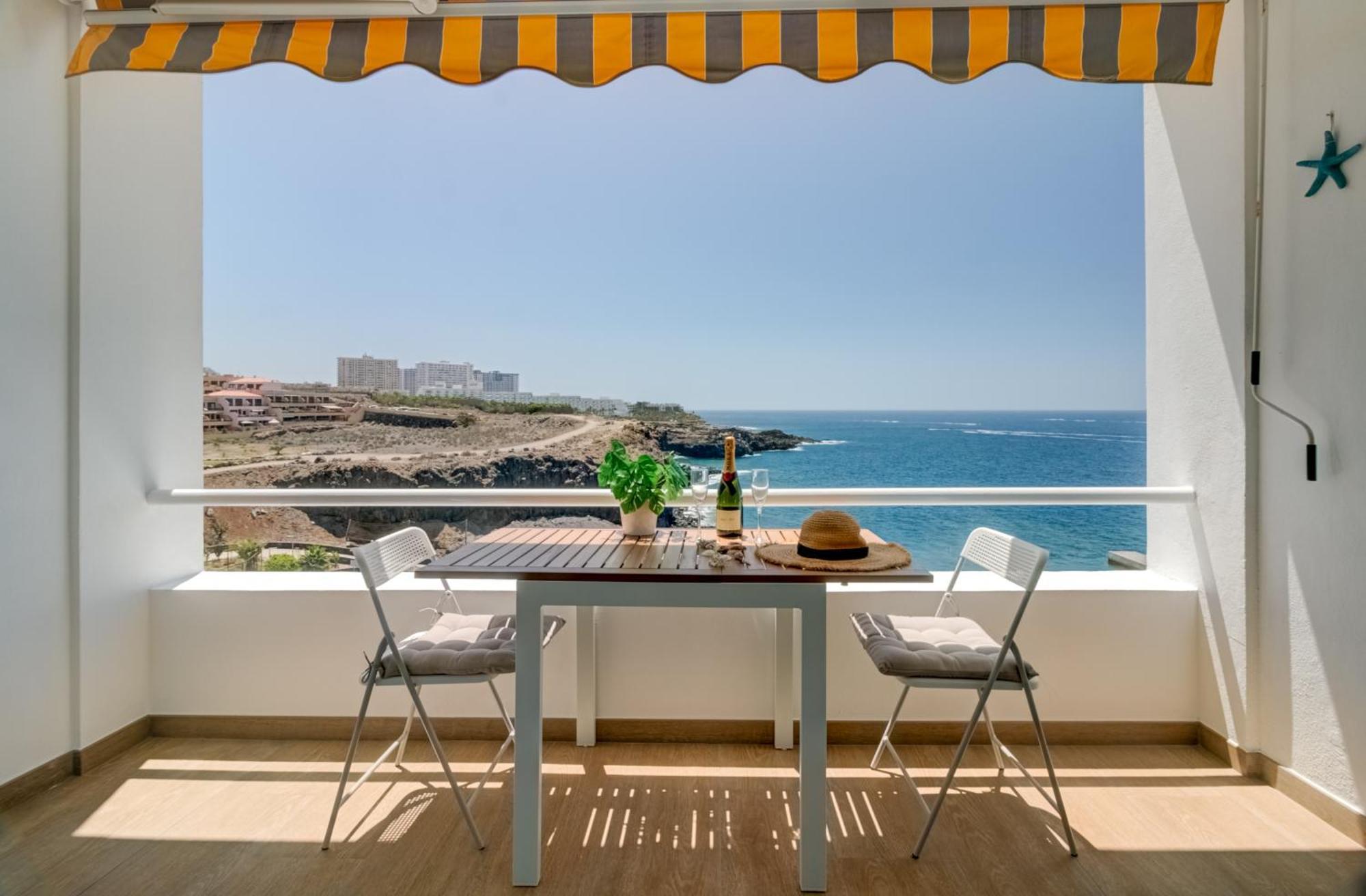 Blue Horizon Apartment Callao Salvaje Exterior photo