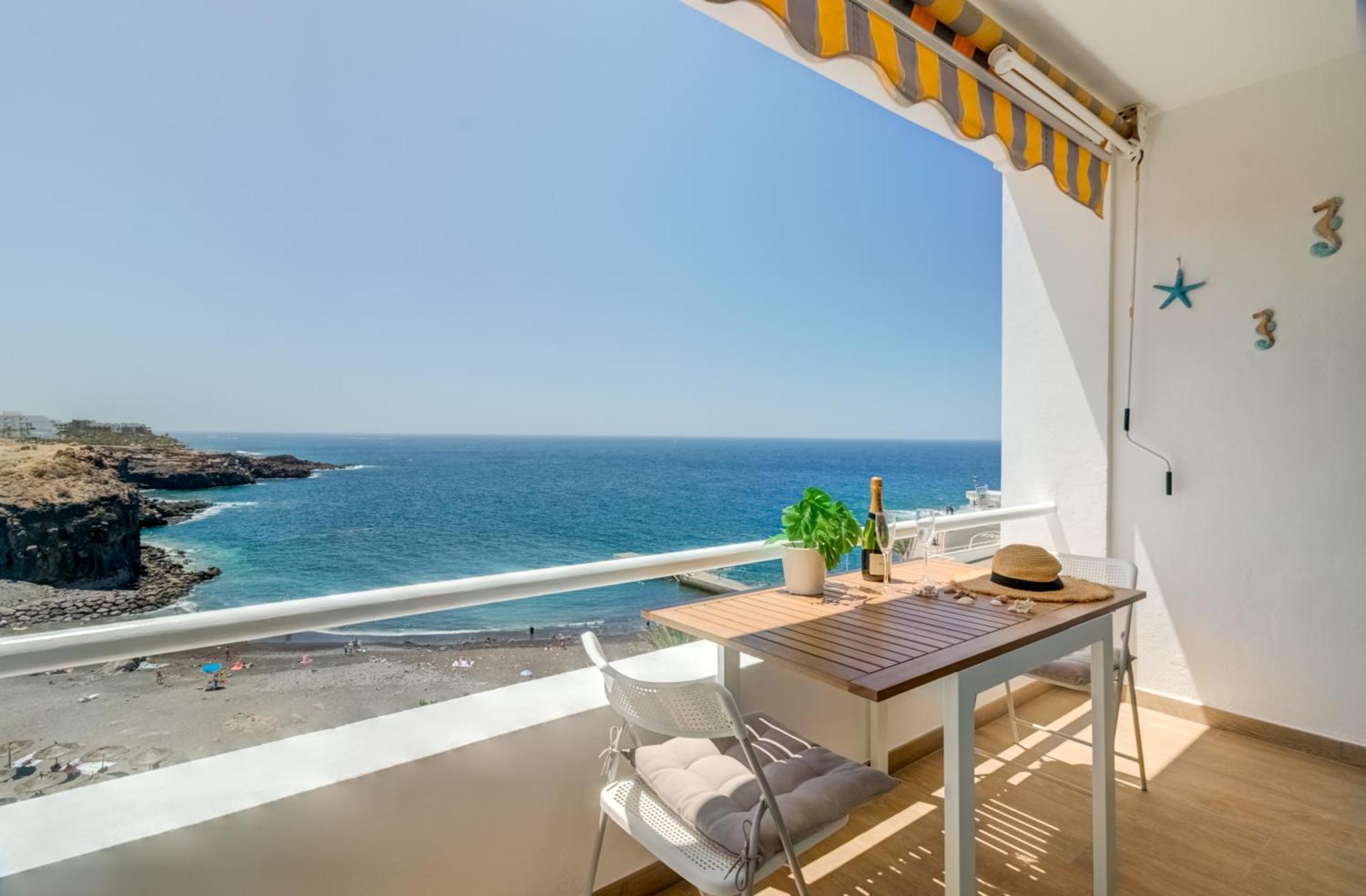 Blue Horizon Apartment Callao Salvaje Exterior photo